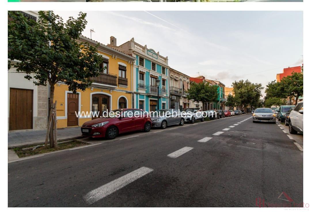 For sale of house in Valencia