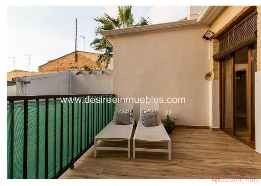 For sale of house in Valencia