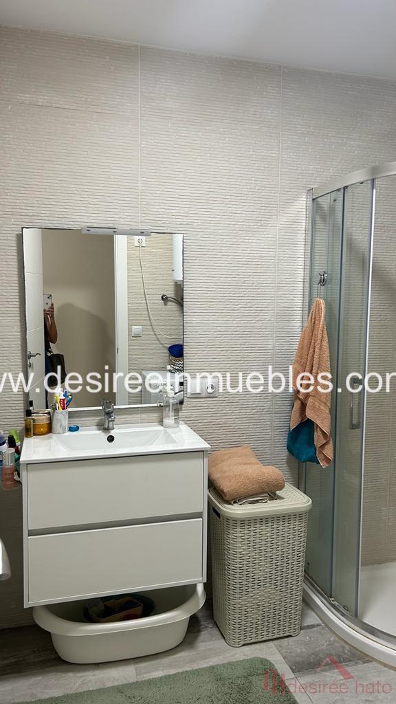 For rent of penthouse in Valencia