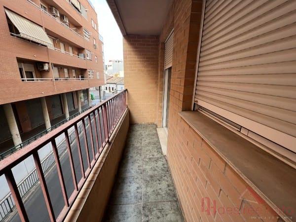 For sale of flat in Burjassot