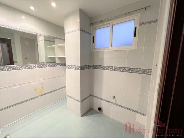 For sale of flat in Burjassot