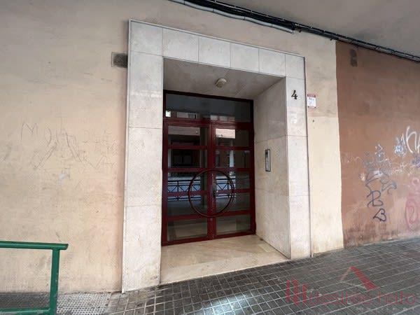 For sale of flat in Burjassot