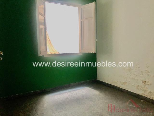 For sale of flat in Valencia