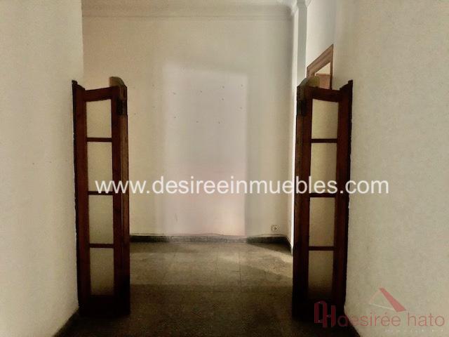 For sale of flat in Valencia