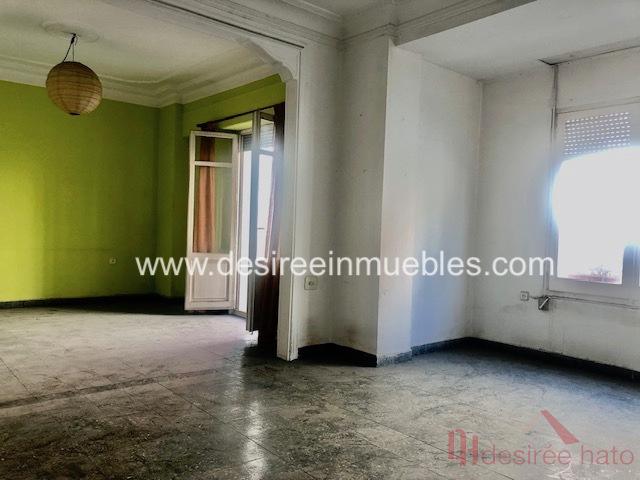 For sale of flat in Valencia