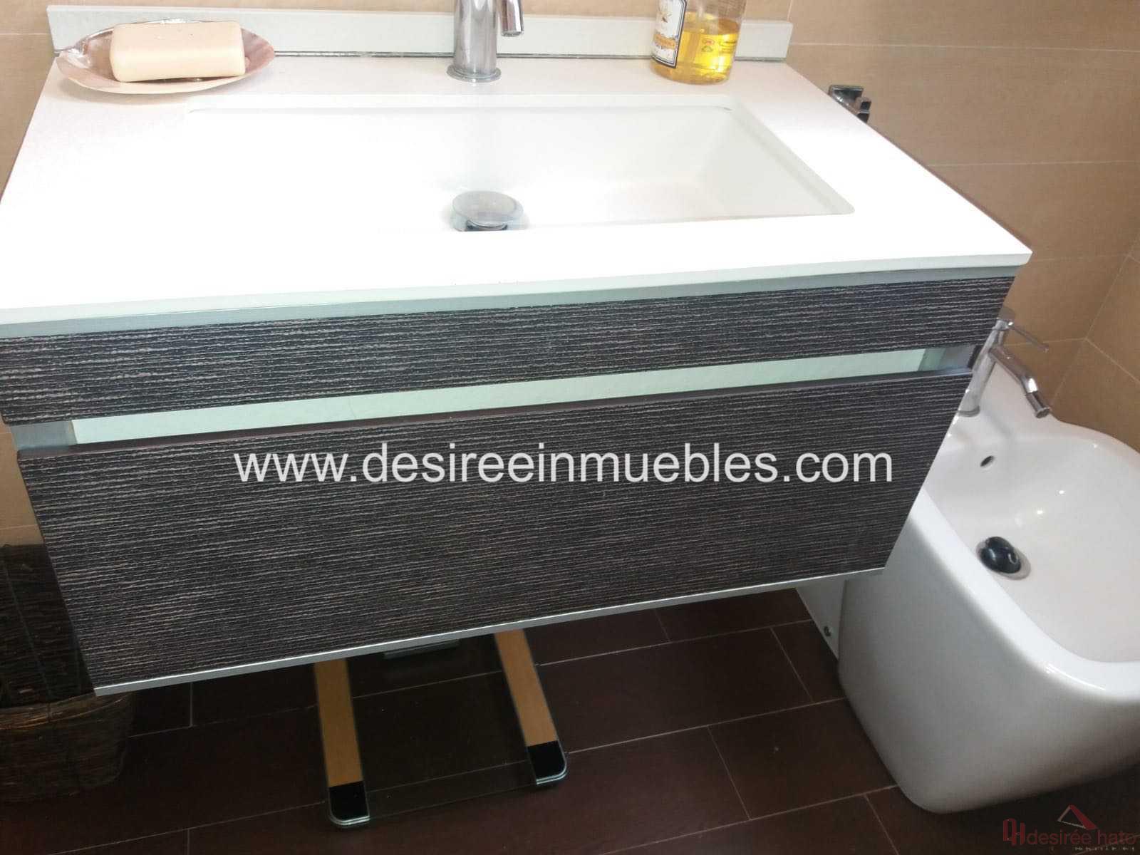 For sale of flat in Valencia