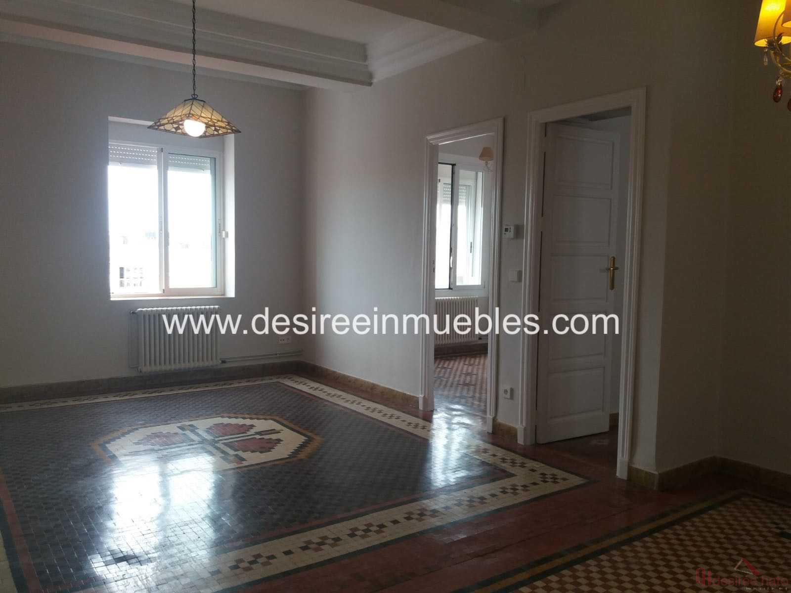 For sale of flat in Valencia