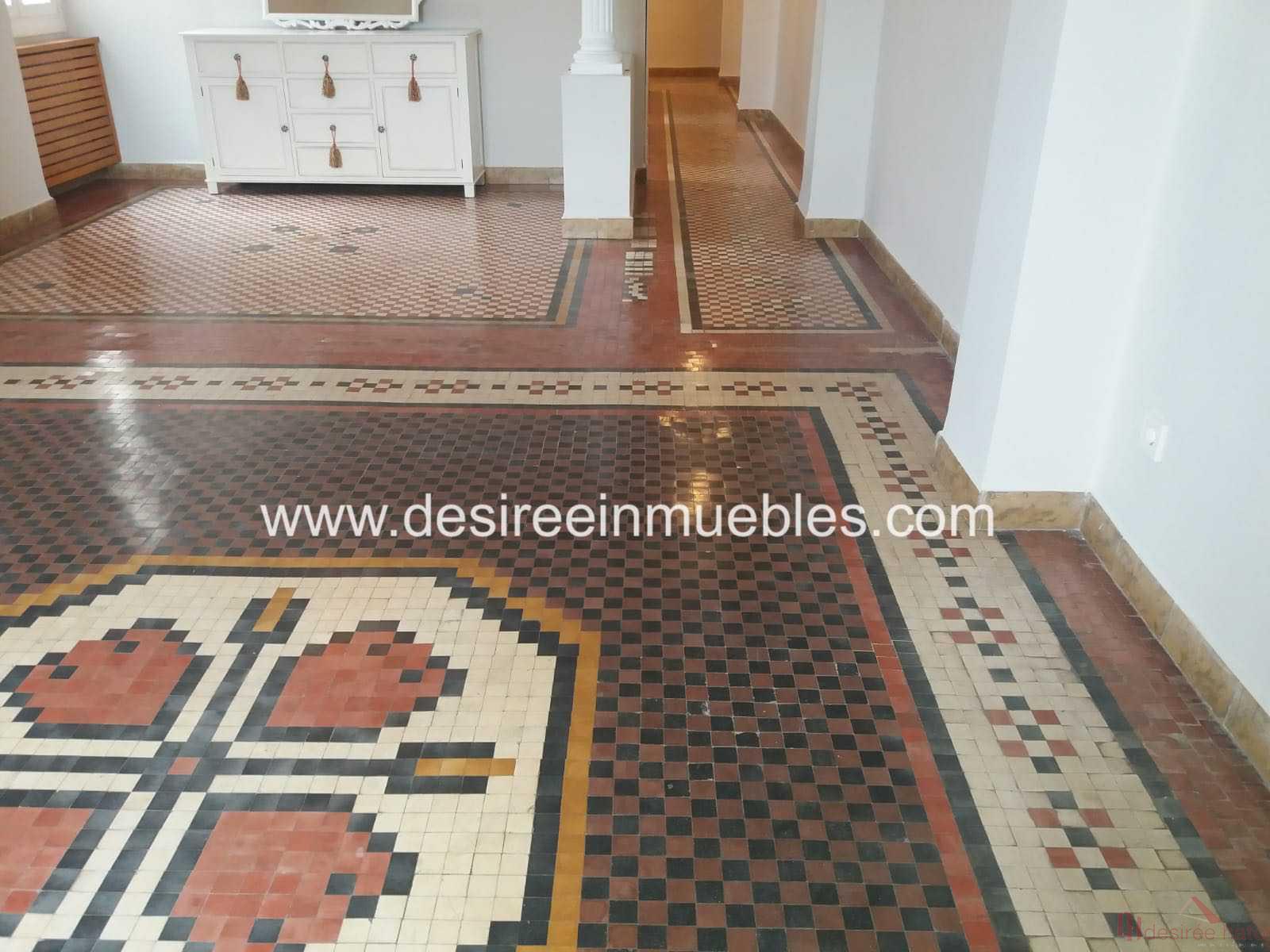 For sale of flat in Valencia