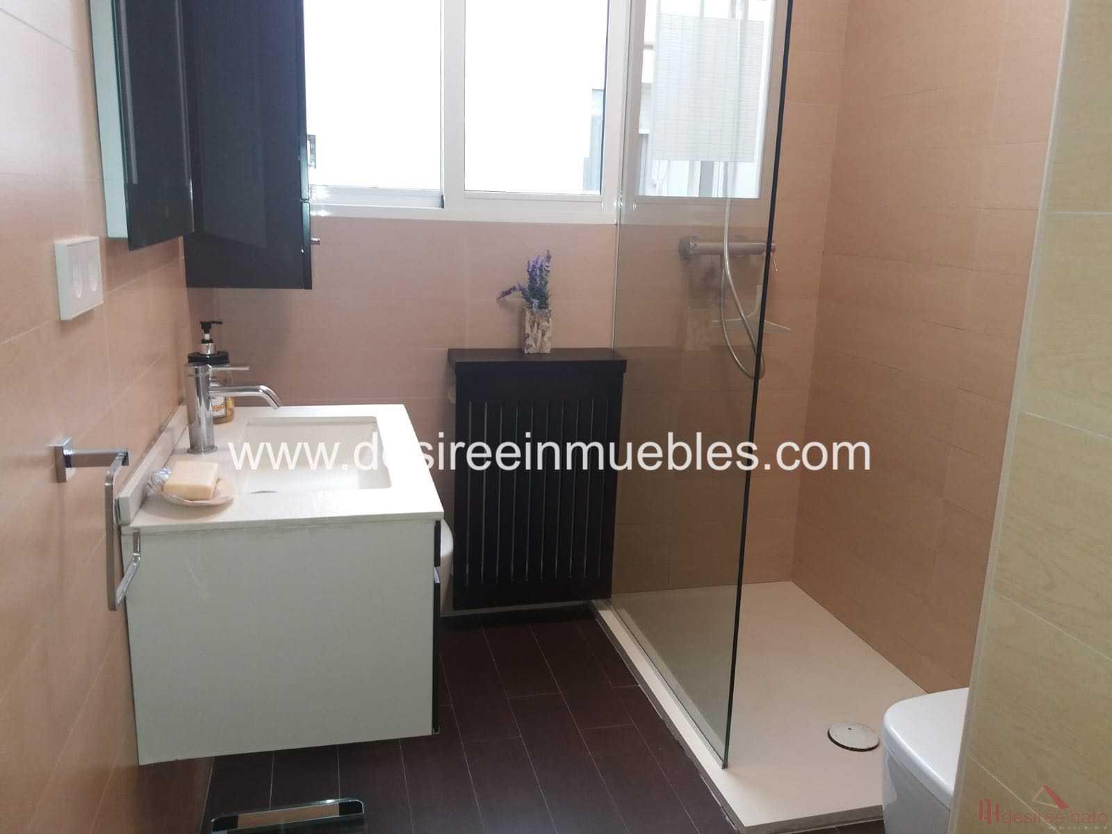 For sale of flat in Valencia