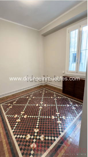 For sale of flat in Valencia