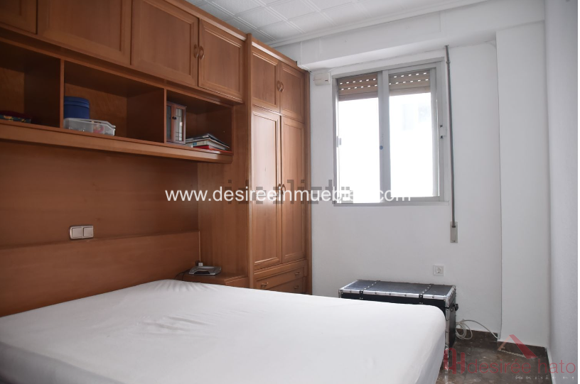 For sale of flat in Valencia