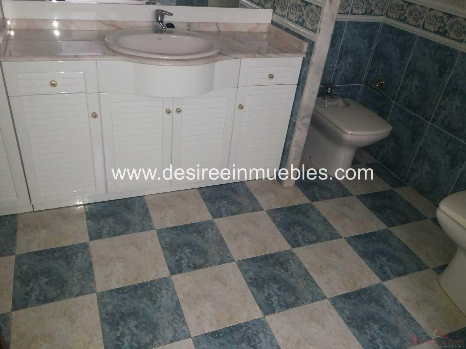 For sale of flat in Valencia