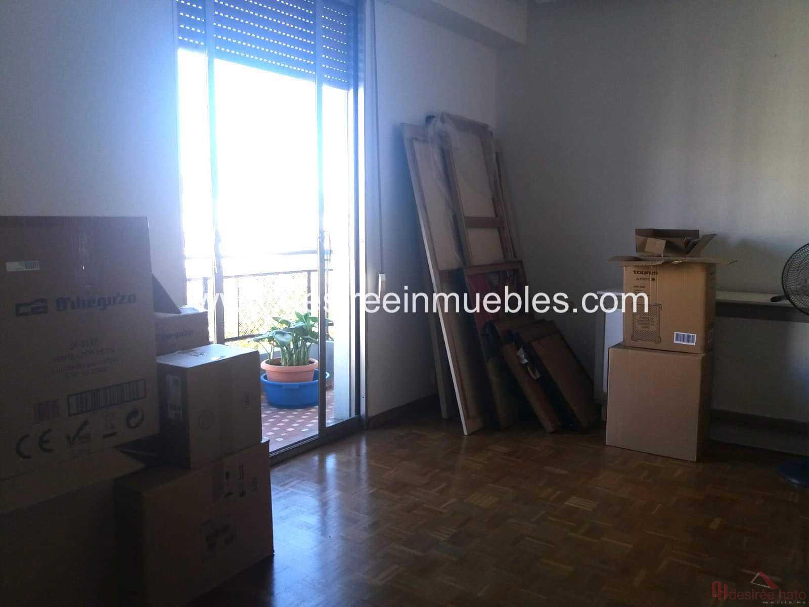 For sale of flat in Valencia