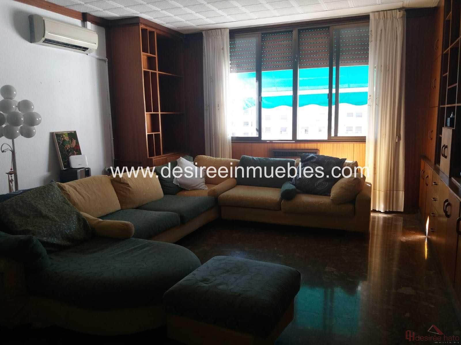 For sale of flat in Valencia