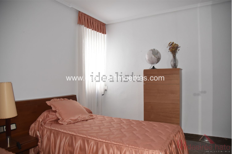 For sale of flat in Valencia