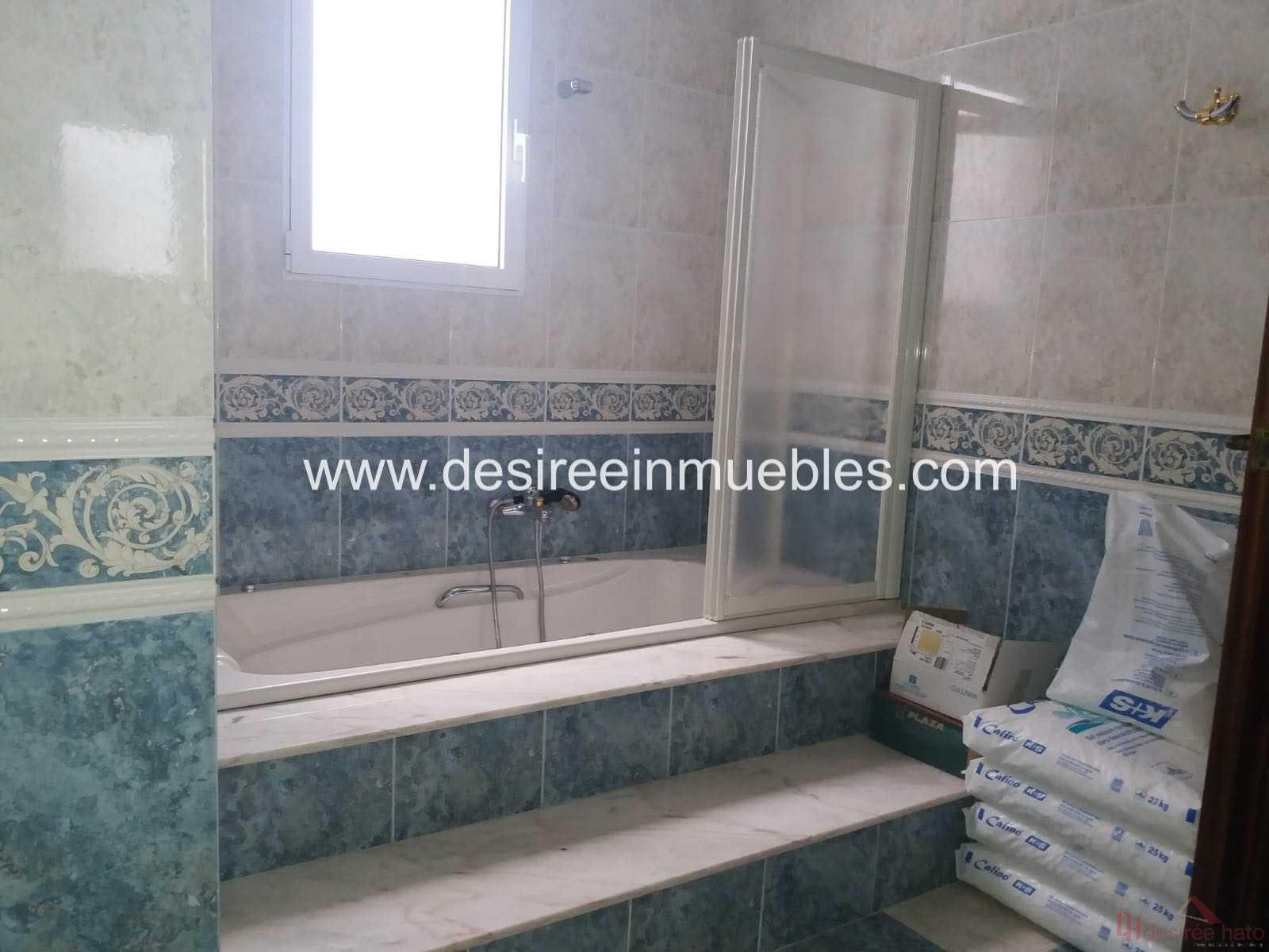 For sale of flat in Valencia