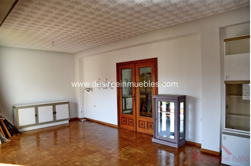 For sale of flat in Valencia