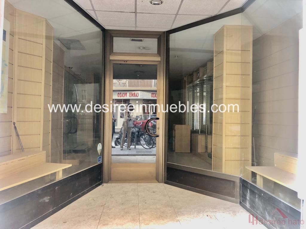 For sale of commercial in Valencia