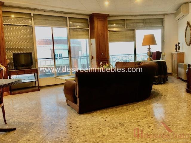 For sale of flat in Valencia