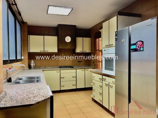 For sale of flat in Valencia