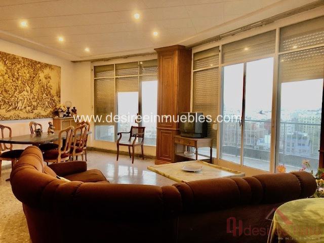 For sale of flat in Valencia