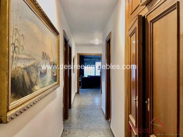 For sale of flat in Valencia