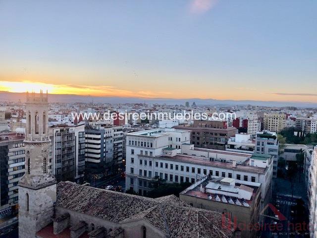 For sale of flat in Valencia