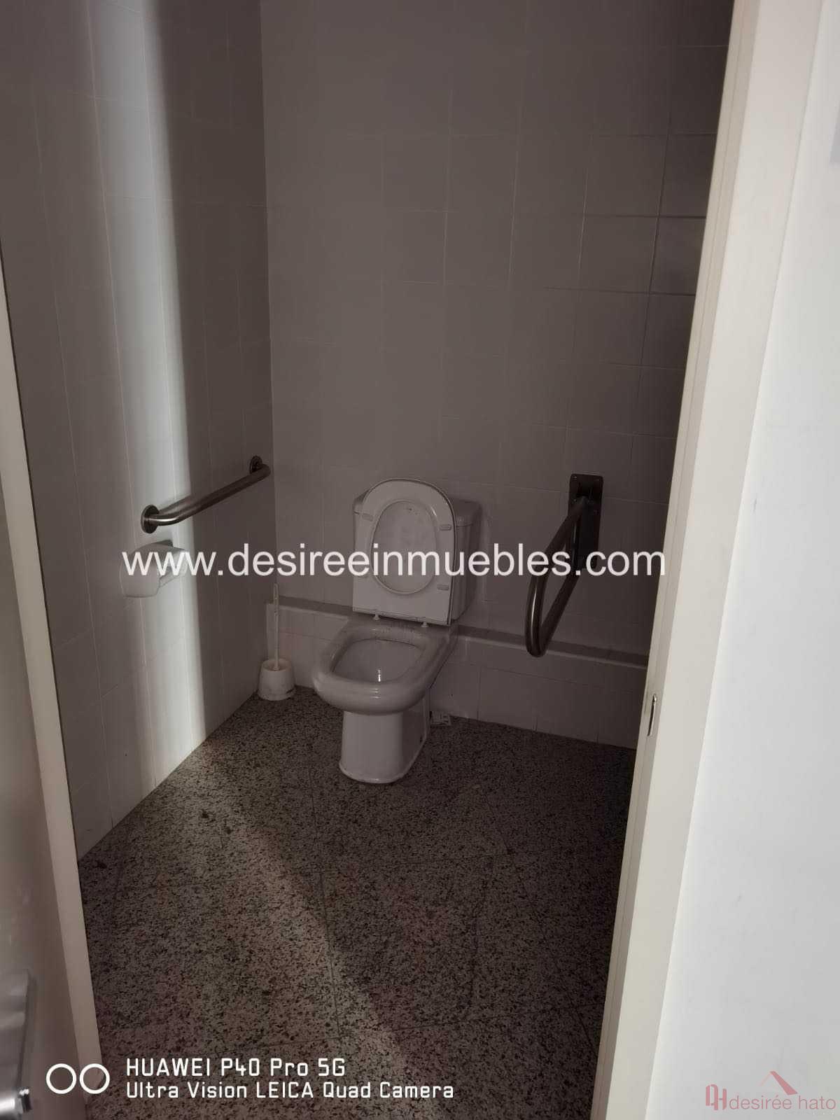 For rent of commercial in Valencia