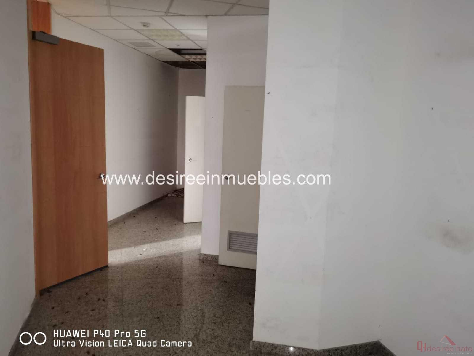 For rent of commercial in Valencia