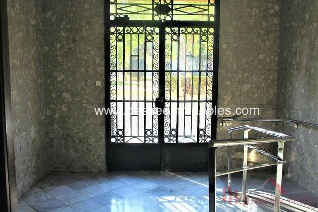 For sale of flat in Valencia