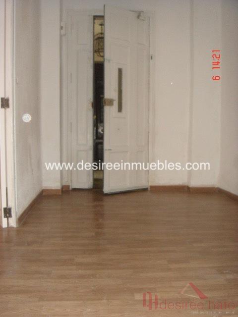 For sale of flat in Valencia