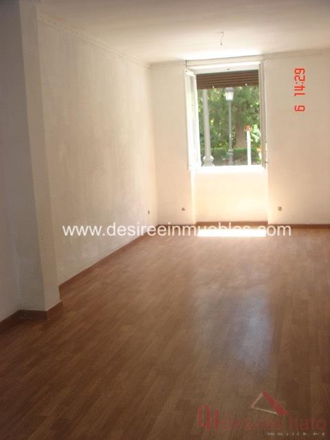 For sale of flat in Valencia