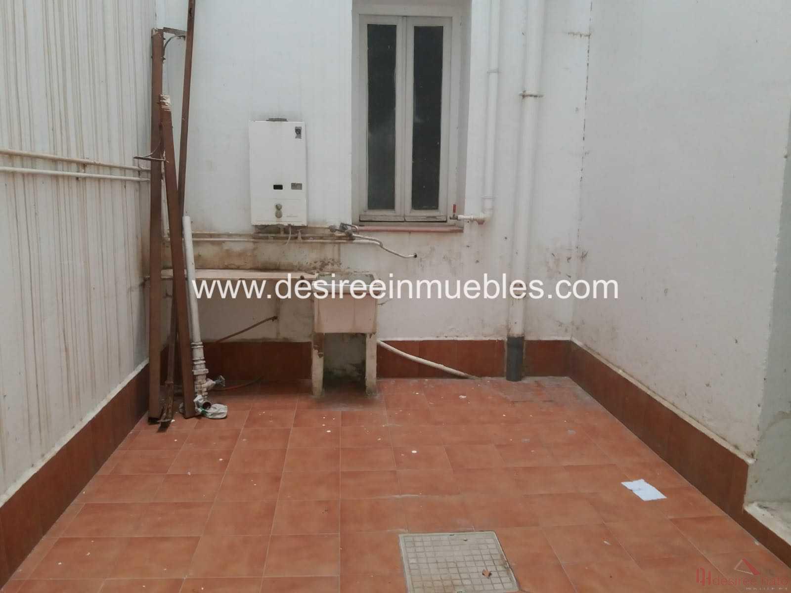 For sale of flat in Valencia