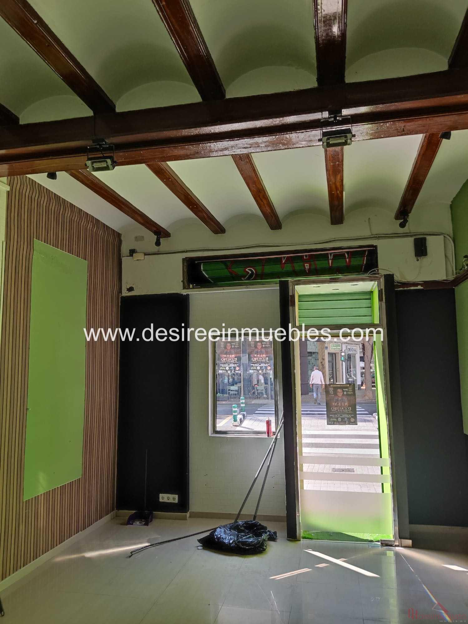 For rent of commercial in Valencia