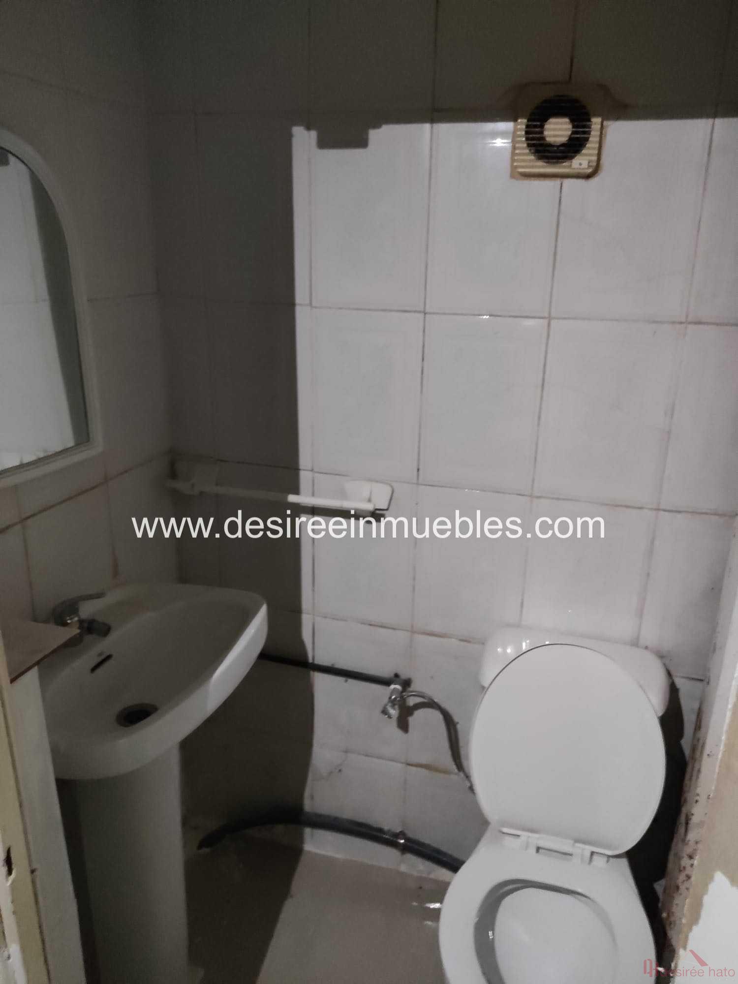 For rent of commercial in Valencia