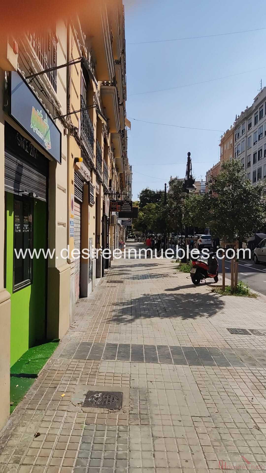 For rent of commercial in Valencia