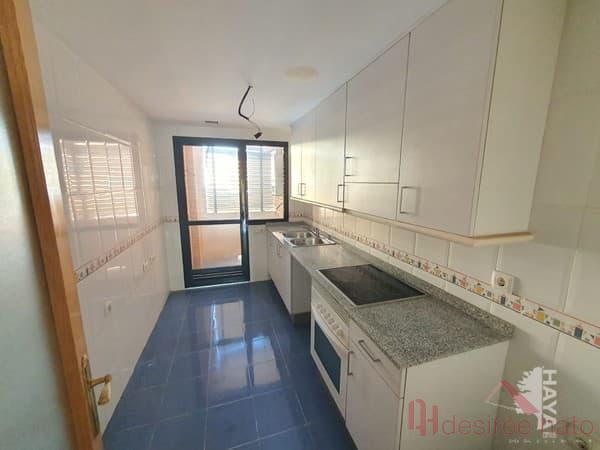 For sale of flat in Picassent
