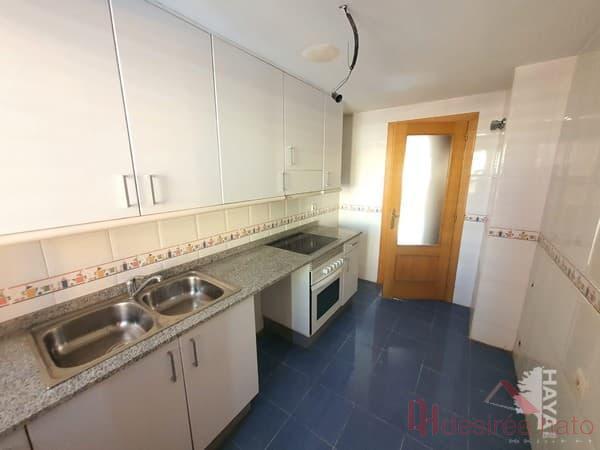For sale of flat in Picassent