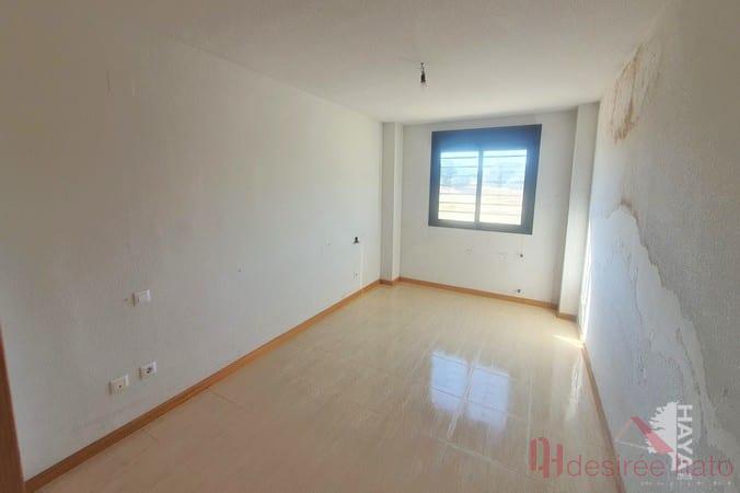 For sale of flat in Picassent