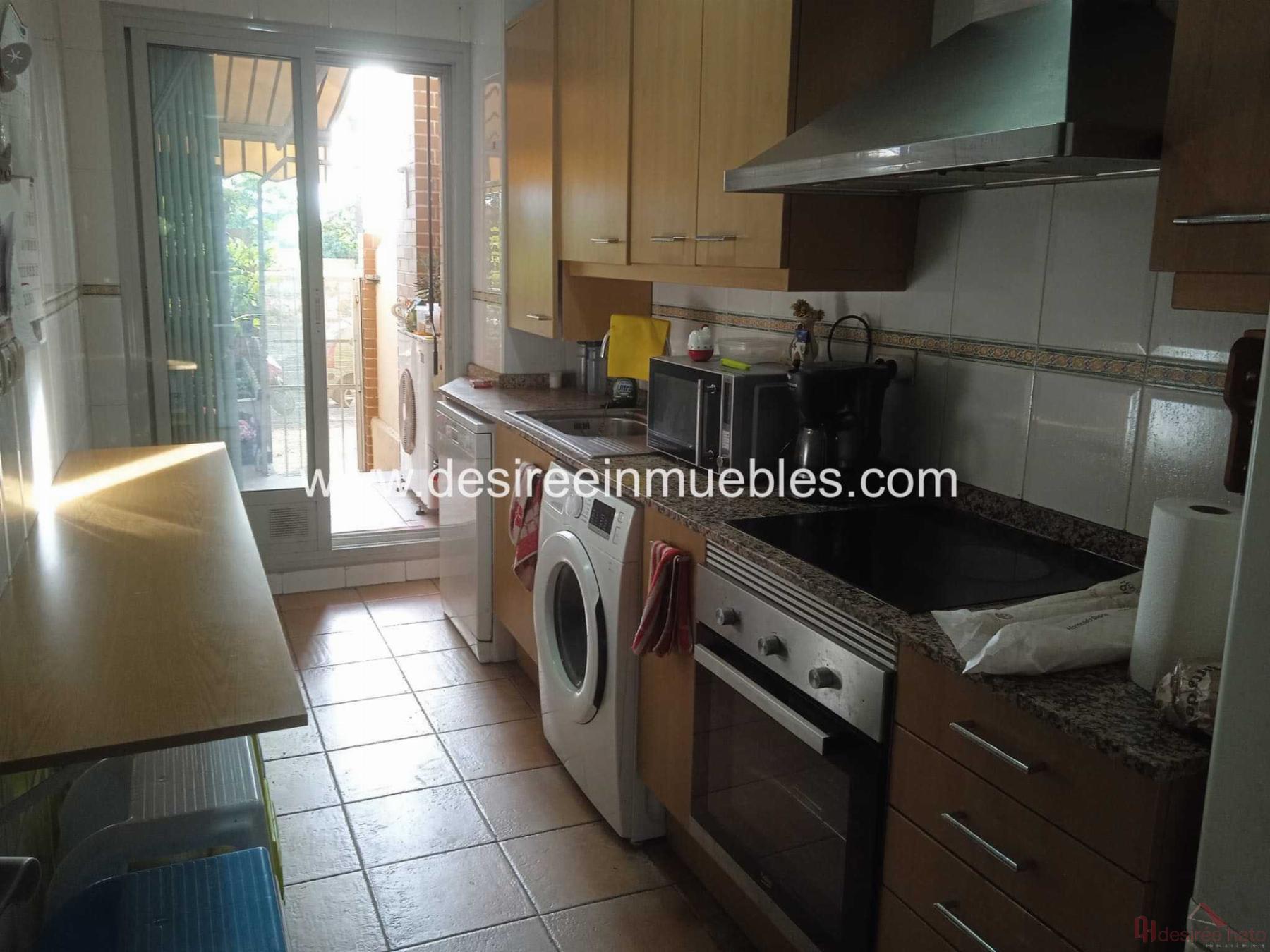 For sale of duplex in Valencia