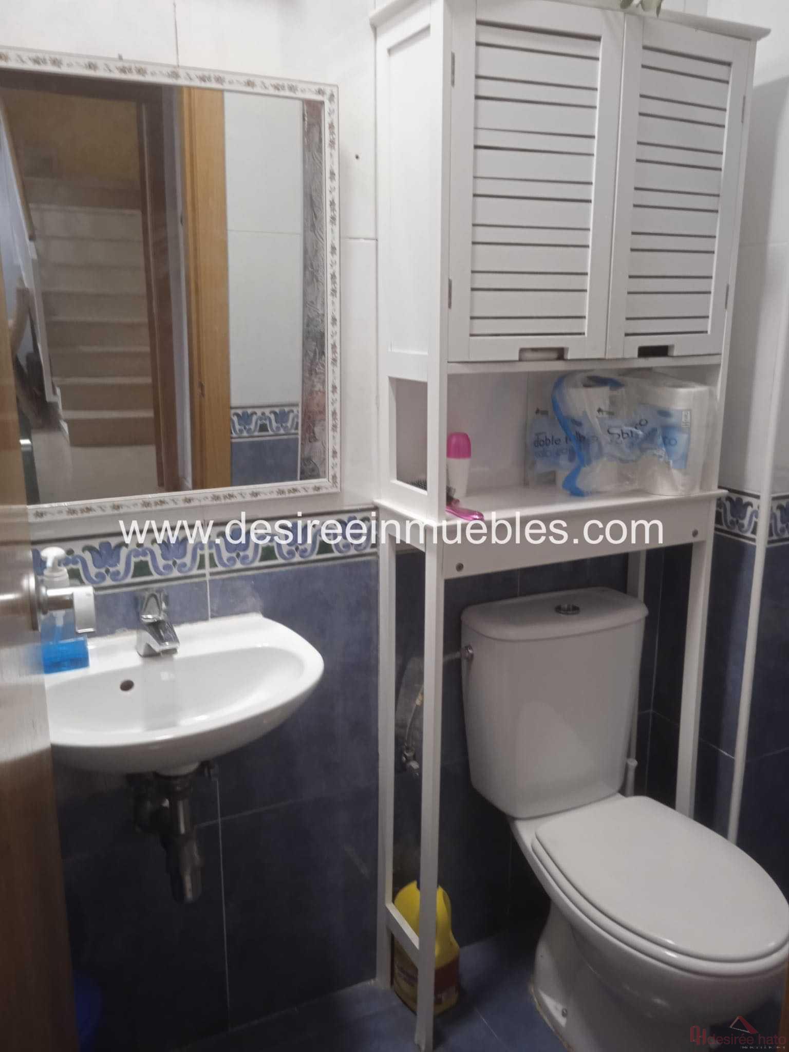 For sale of duplex in Valencia