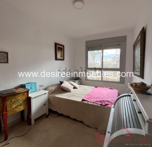 For sale of duplex in Valencia
