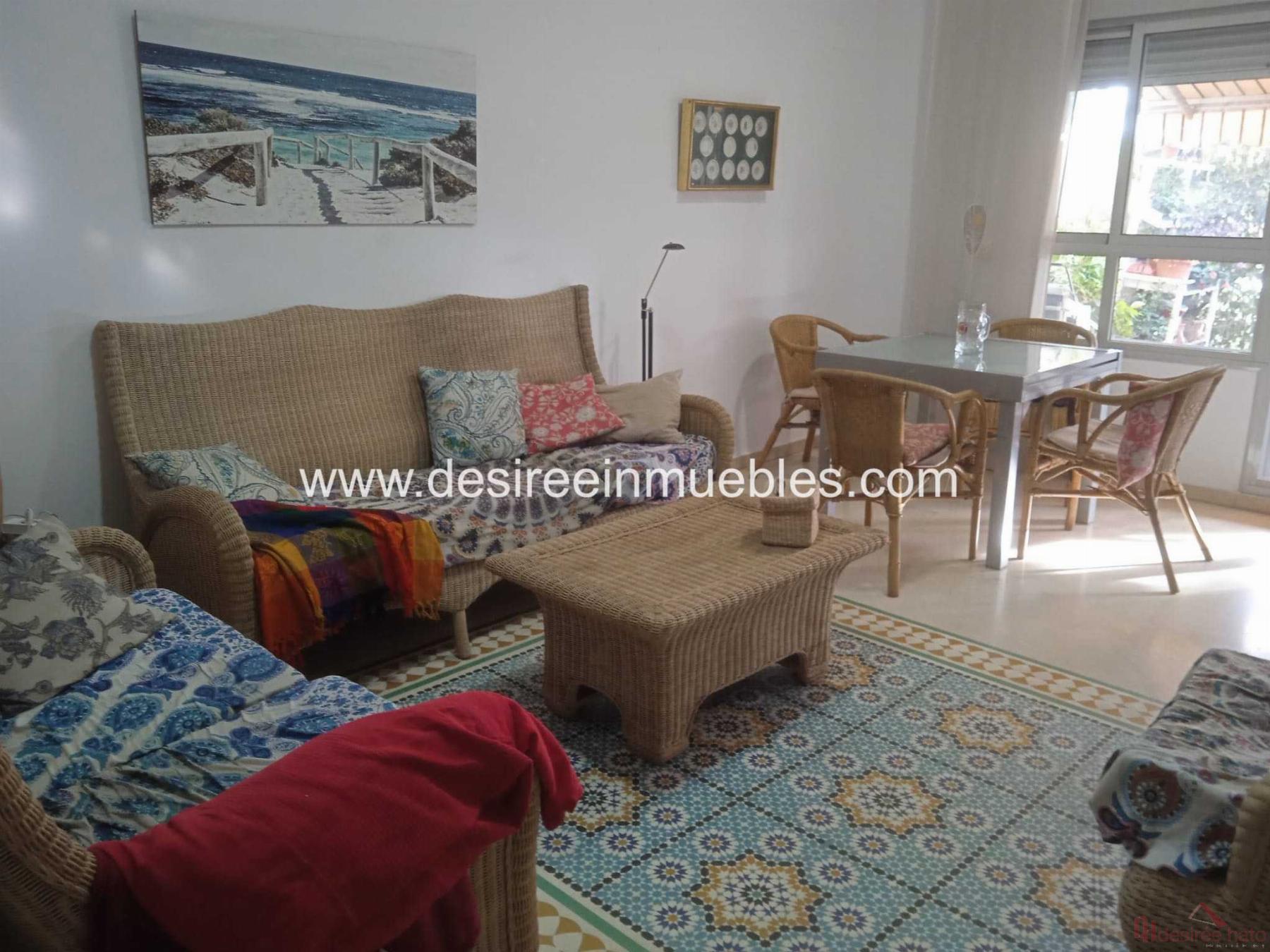 For sale of duplex in Valencia