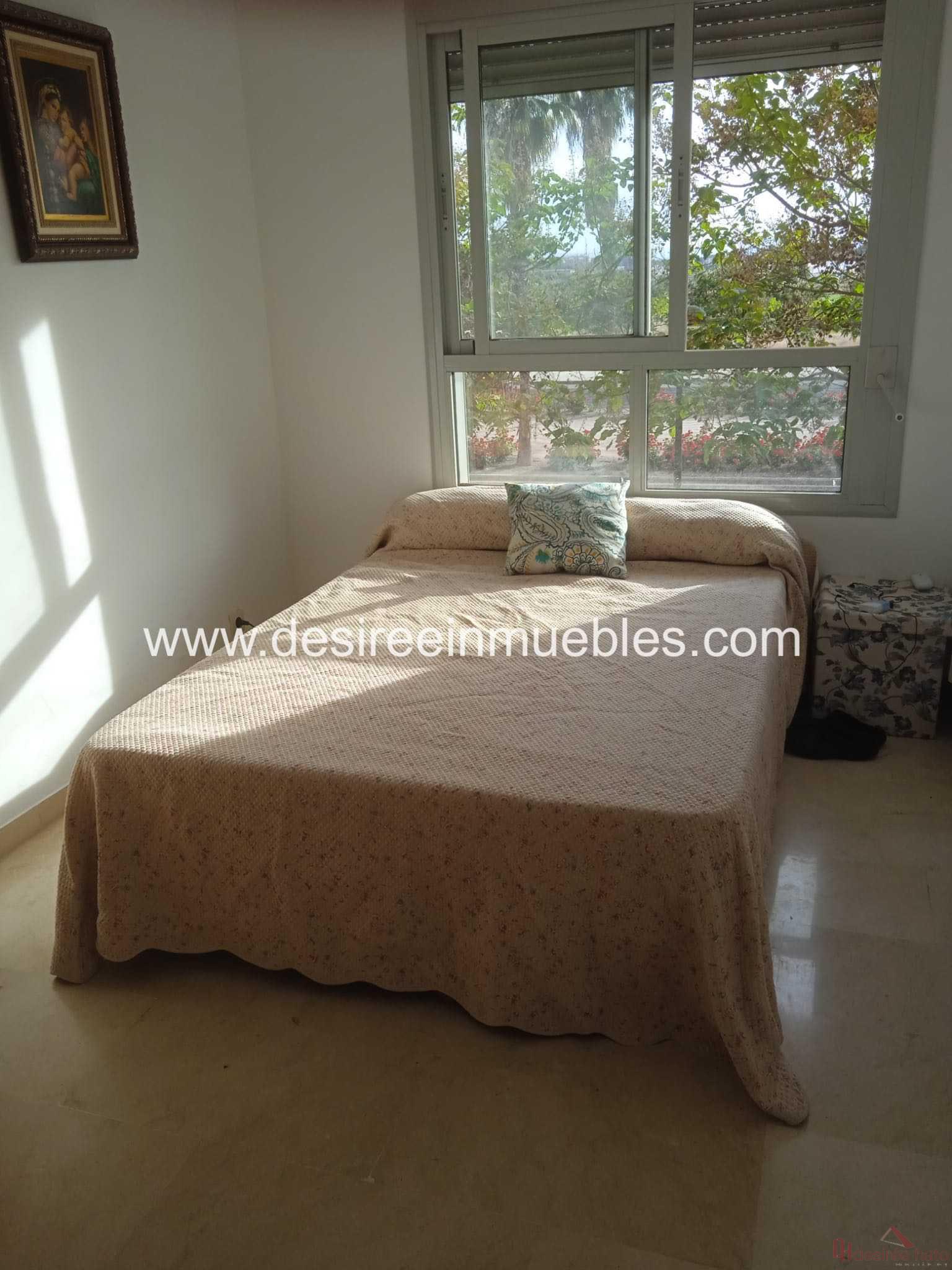 For sale of duplex in Valencia