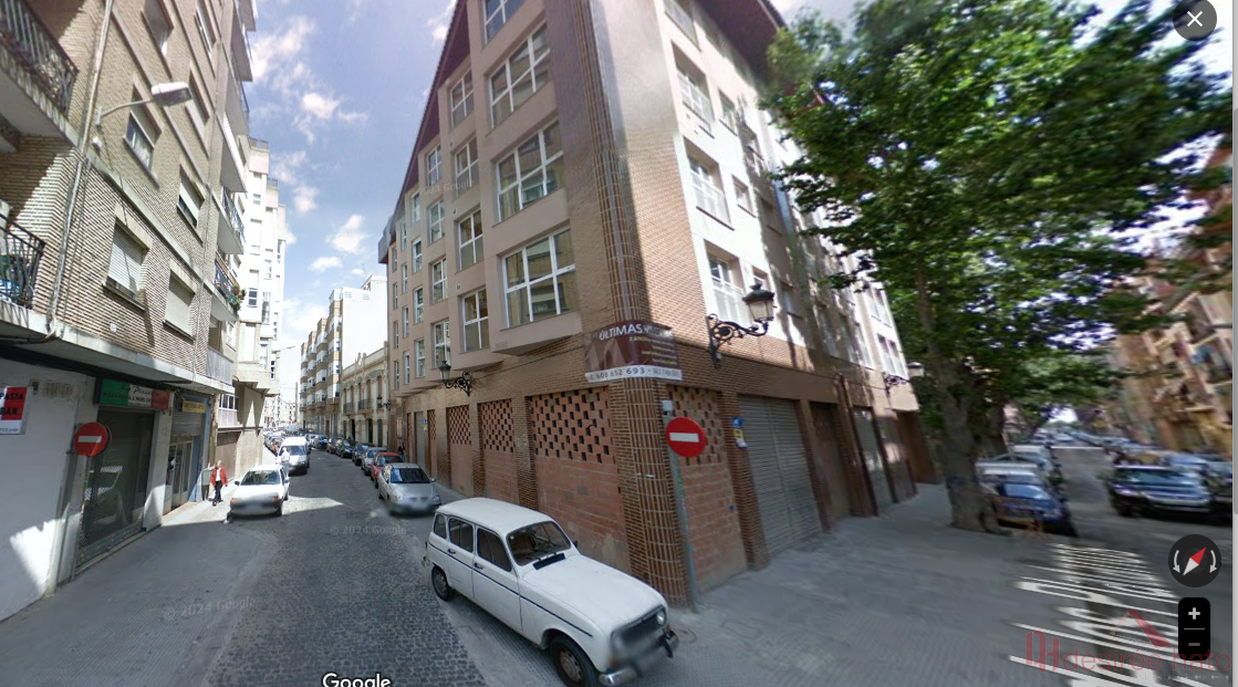 For sale of commercial in Valencia