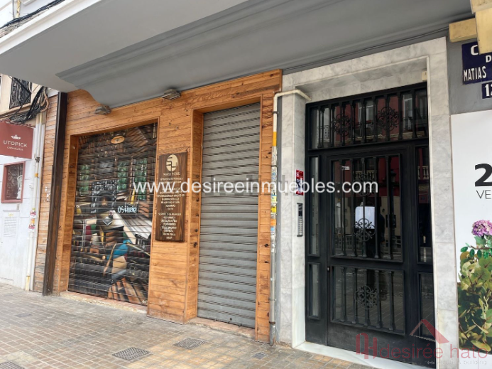 For rent of commercial in Valencia