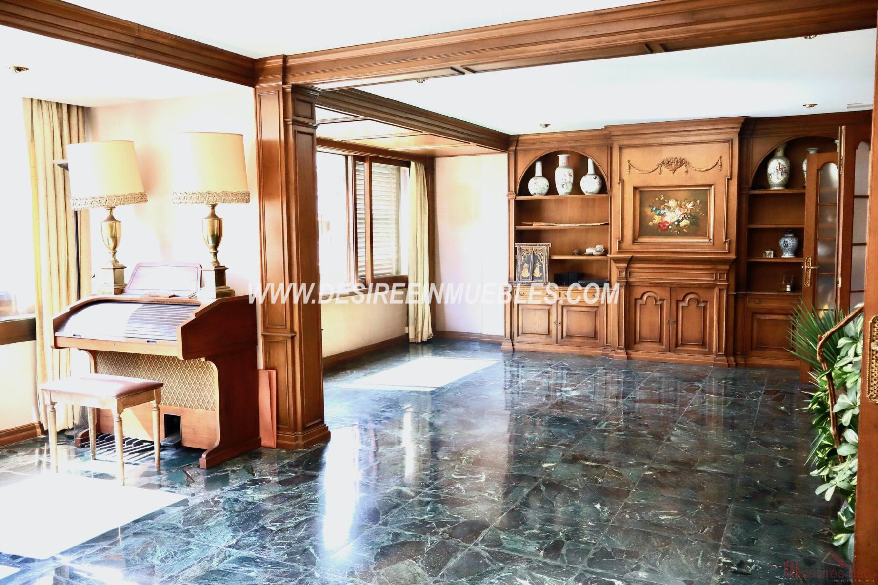 For sale of flat in Valencia