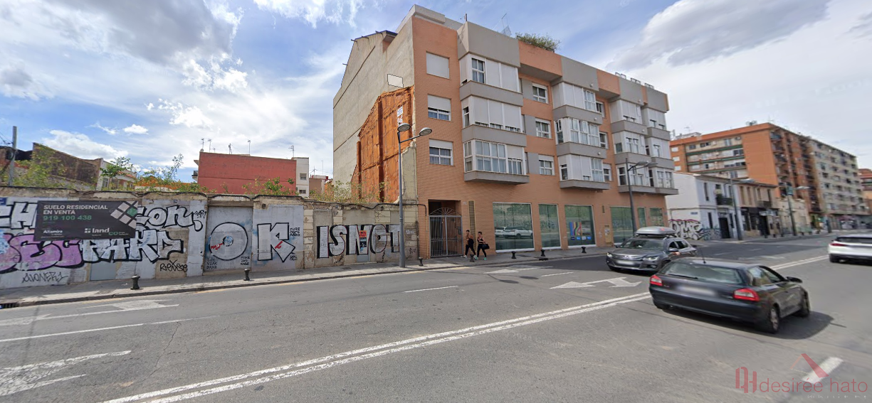 For sale of land in Valencia