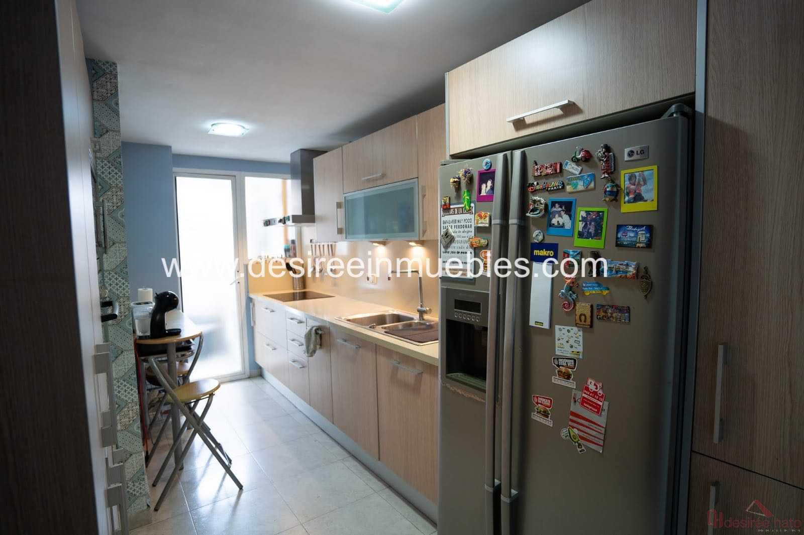 For sale of flat in Valencia