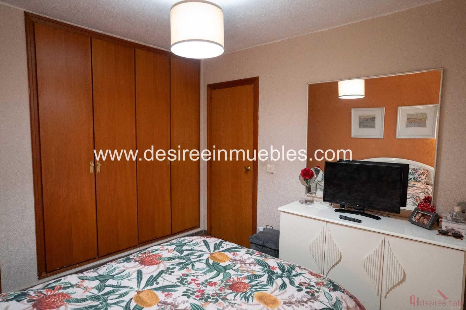For sale of flat in Valencia
